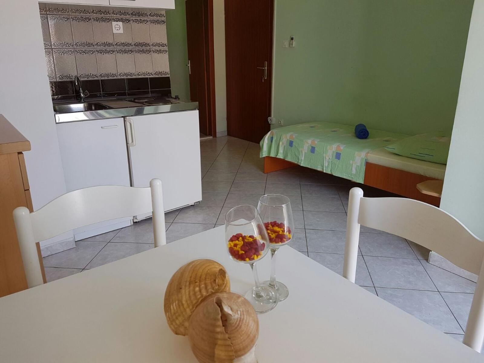 Apartments Marta Trogir Habitación foto
