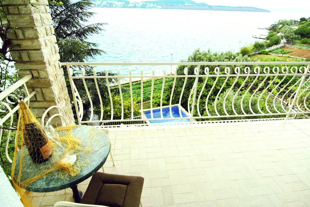Apartments Marta Trogir Habitación foto