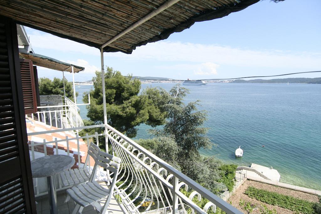 Apartments Marta Trogir Habitación foto